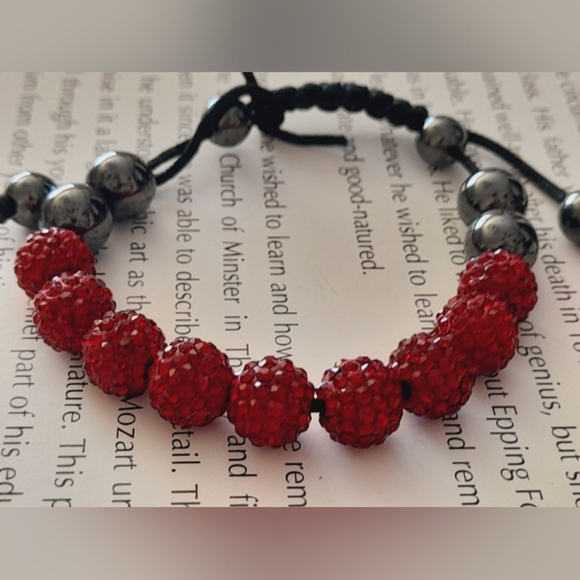 Shamballa Red Crystal And Black cord Bracelet - Picture 3 of 5
